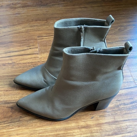 Old Navy pointed toe boots size‎ 10 - Picture 3 of 8
